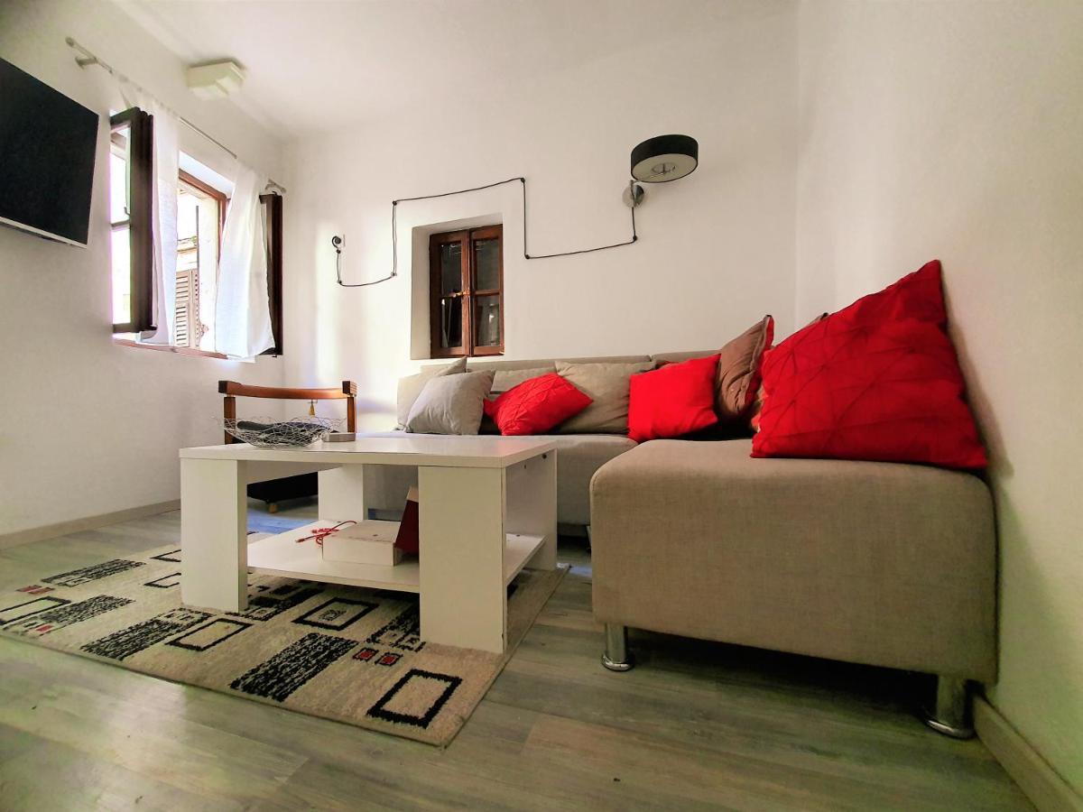 St.Tripun Apartment Kotor Ngoại thất bức ảnh