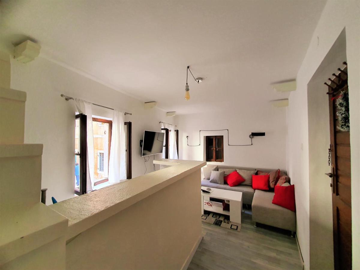 St.Tripun Apartment Kotor Ngoại thất bức ảnh