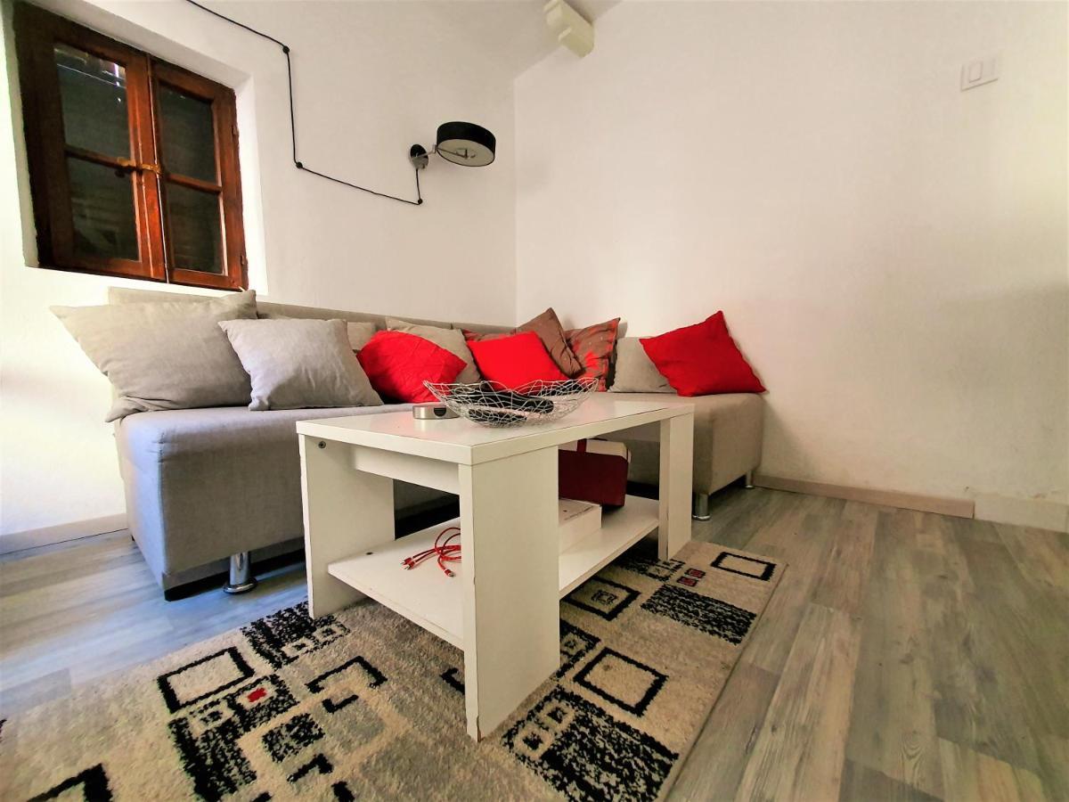 St.Tripun Apartment Kotor Ngoại thất bức ảnh